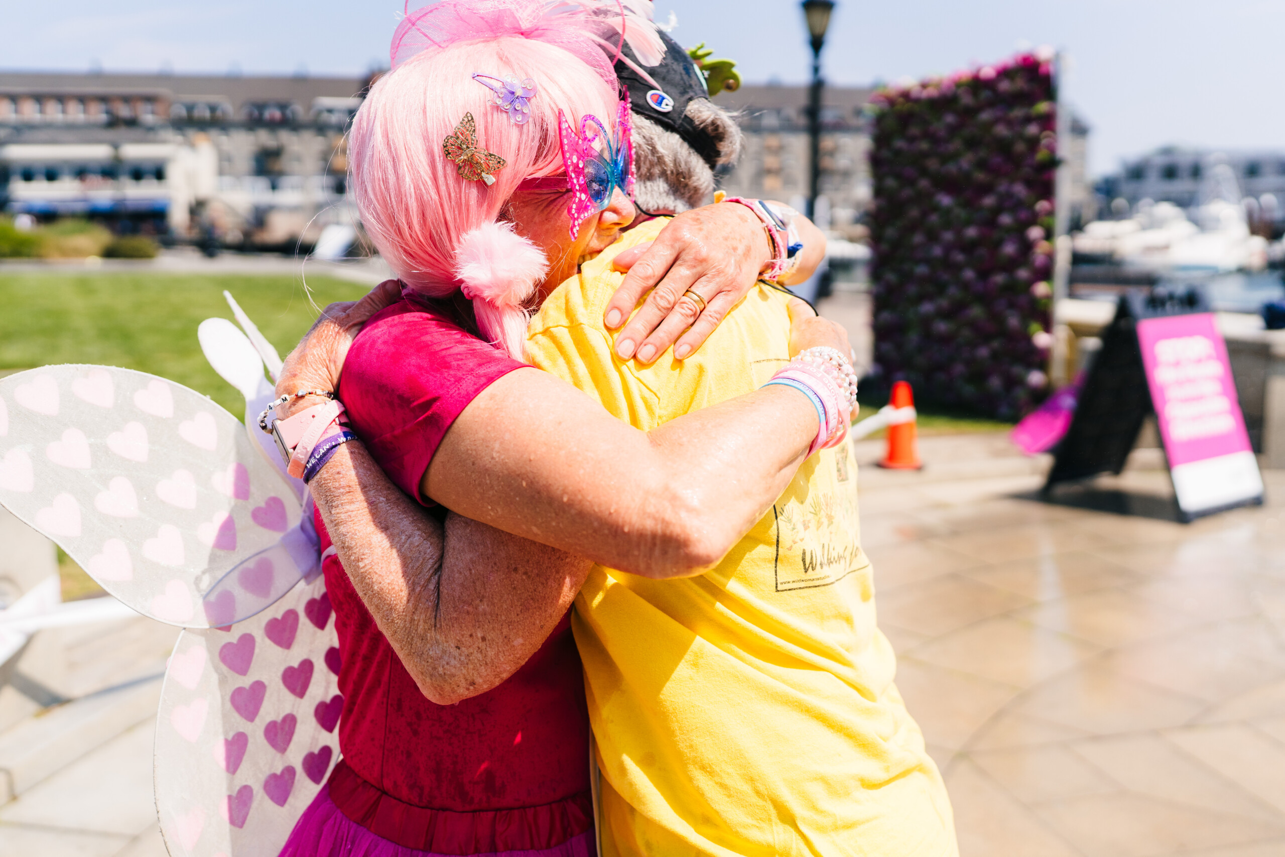 An embrace at the Susan G. Komen 3-Day